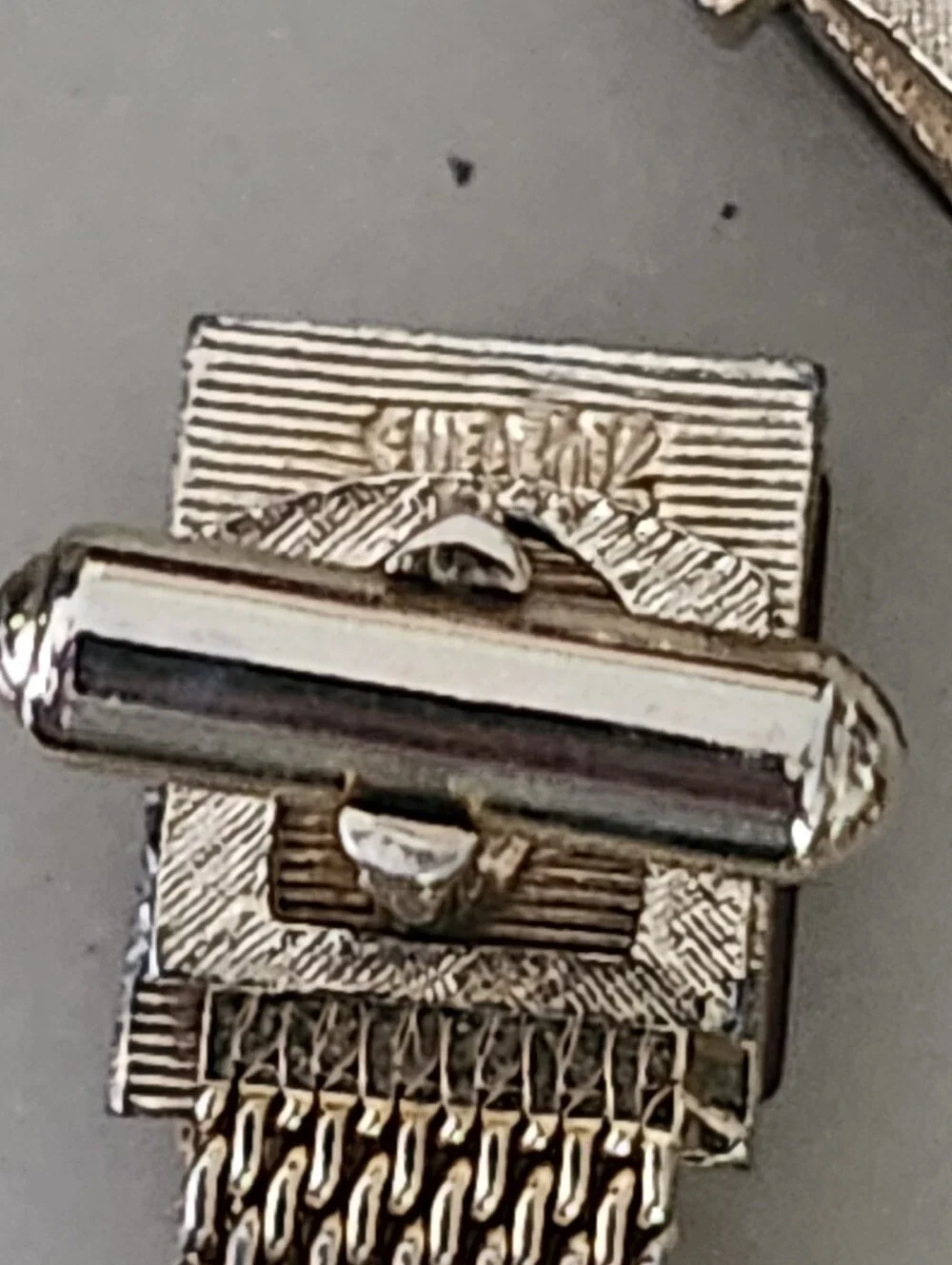 Vtg SWANK Gold Tone Mesh Wraparound Band Brown Square Stone Cufflinks